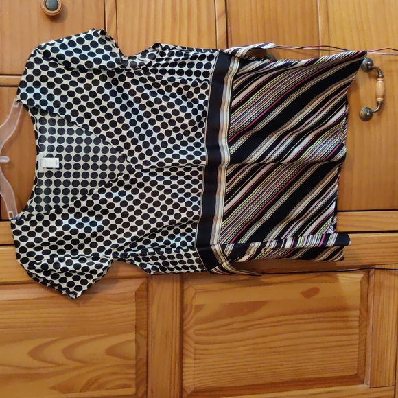 NWOT Old Navy XL sleeveless top - Picture 1 of 6